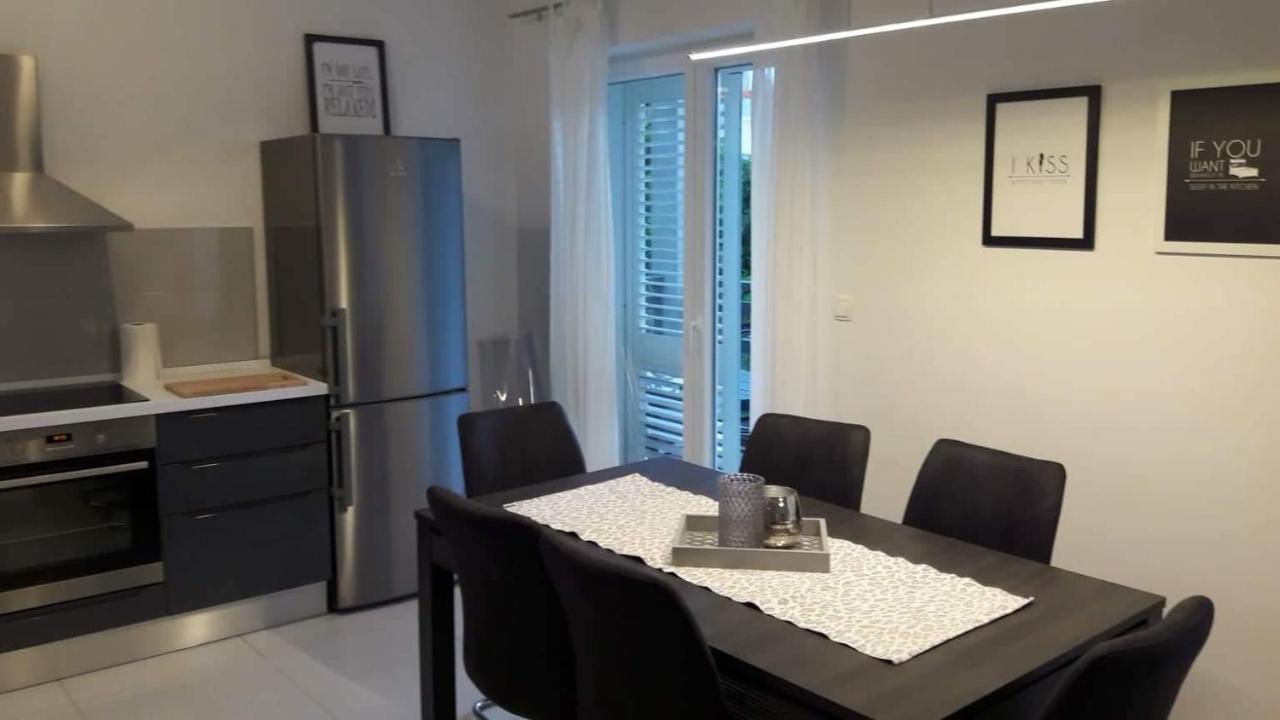 Apartman Ivana Подгора Экстерьер фото